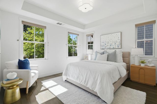 210 Morgan Lane, Menlo Park, CA 94025