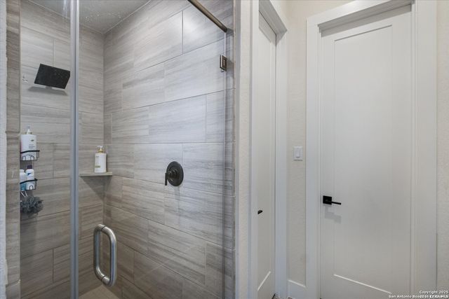 2119 KERRISDALE DR, San Antonio, TX 78260