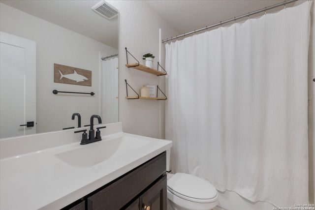 2119 KERRISDALE DR, San Antonio, TX 78260