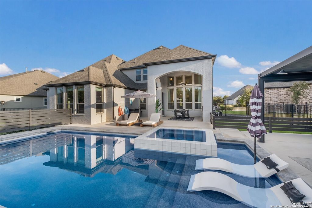 2119 KERRISDALE DR, San Antonio, TX 78260