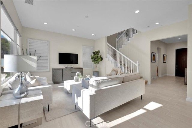 106 Cordial, Irvine, CA 92620