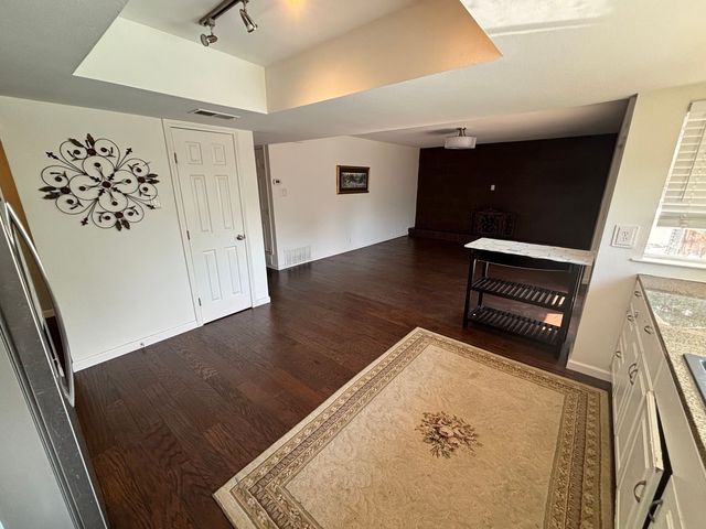 2113 Via Del Norte, Carrollton, TX 75006