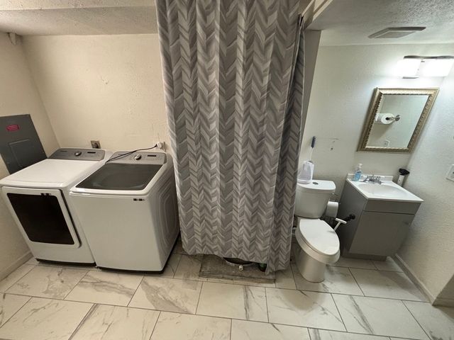 2113 Via Del Norte, Carrollton, TX 75006