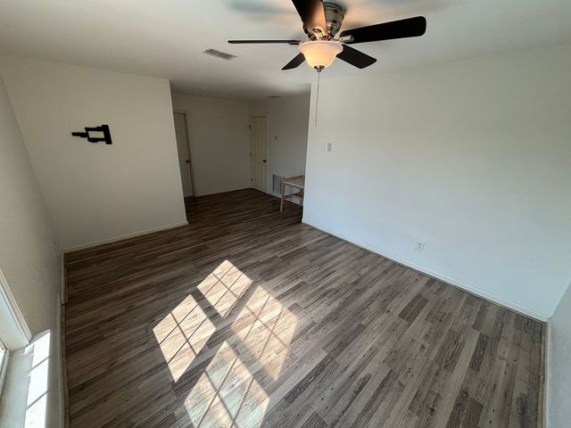 2113 Via Del Norte, Carrollton, TX 75006