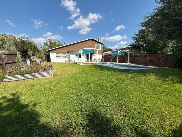 2113 Via Del Norte, Carrollton, TX 75006