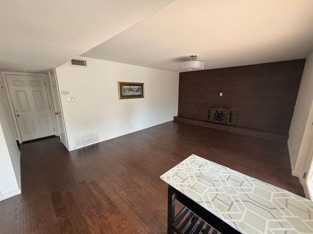 2113 Via Del Norte, Carrollton, TX 75006