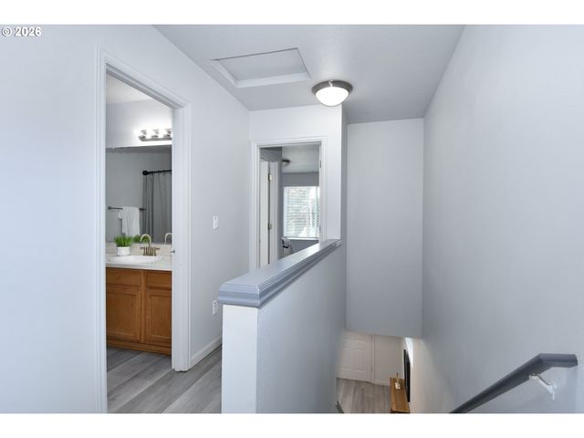2546 Se 111TH Ave, Portland, OR 97266
