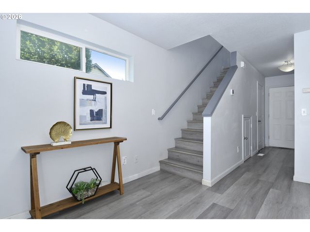 2546 Se 111TH Ave, Portland, OR 97266