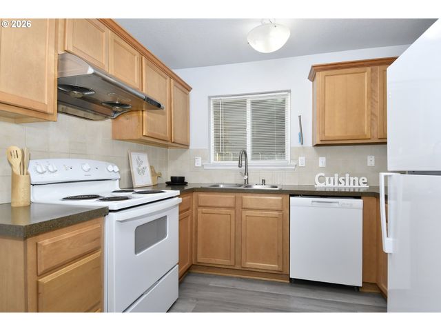 2546 Se 111TH Ave, Portland, OR 97266