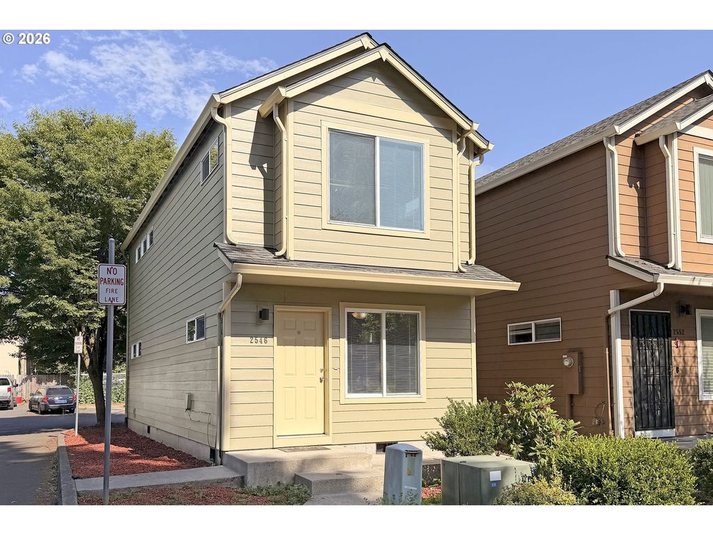 2546 Se 111TH Ave, Portland, OR 97266