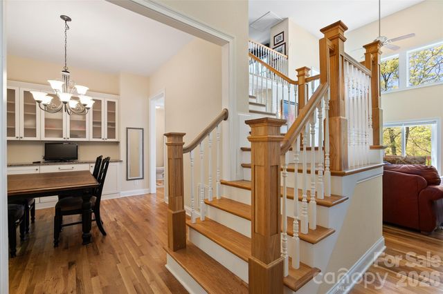 1033 Presidential Drive, Waynesville, NC 28786