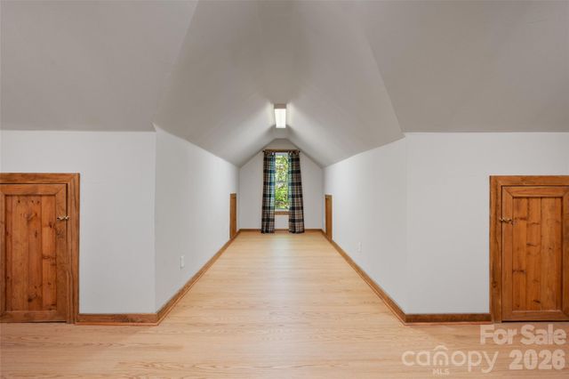 1033 Presidential Drive, Waynesville, NC 28786