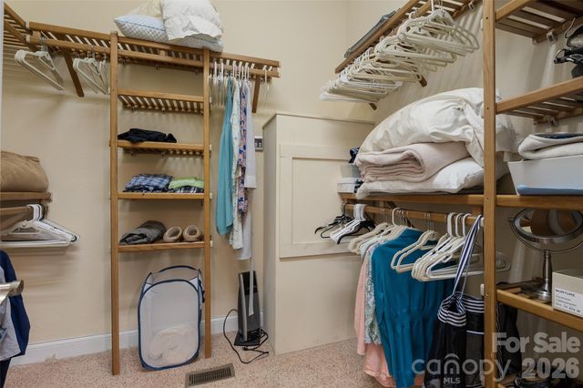 1033 Presidential Drive, Waynesville, NC 28786