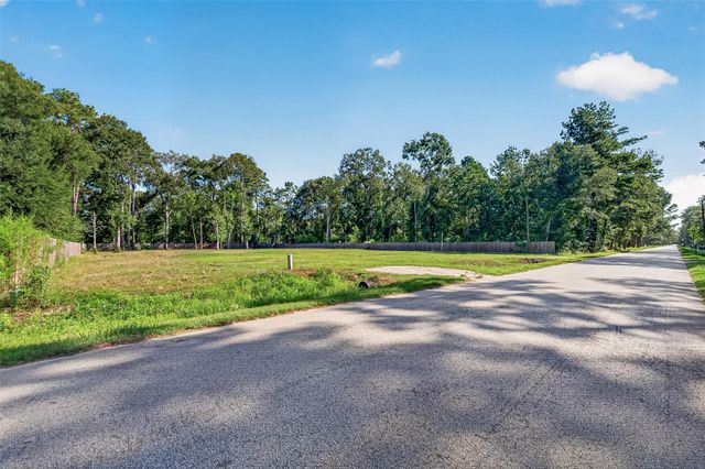 369 County Road 356, New Caney, TX 77357
