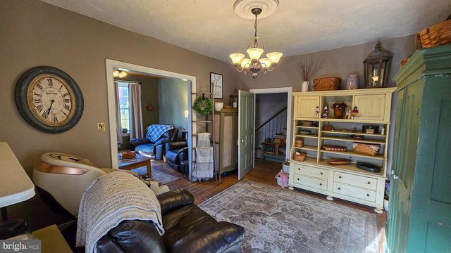 5 CHURCH ST, Glen Rock, PA 17327