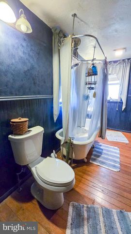 5 CHURCH ST, Glen Rock, PA 17327