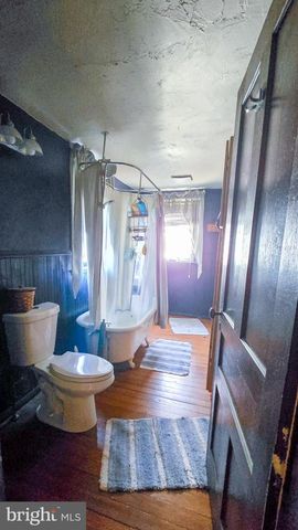 5 CHURCH ST, Glen Rock, PA 17327