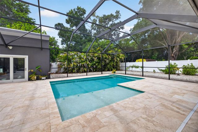 5810 20TH AVENUE S, St Petersburg, FL 33707