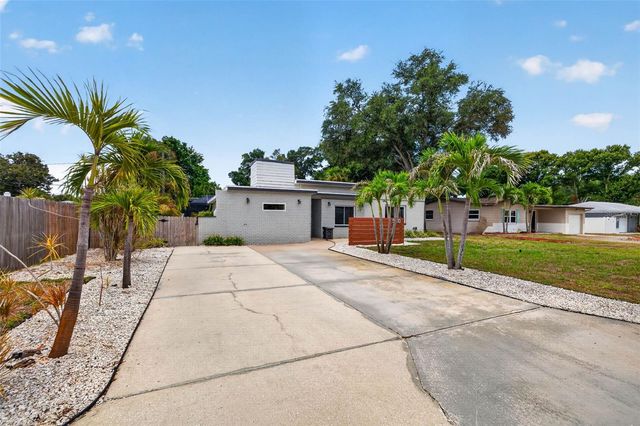 5810 20TH AVENUE S, St Petersburg, FL 33707