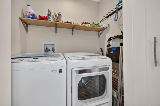 5810 20TH AVENUE S, St Petersburg, FL 33707