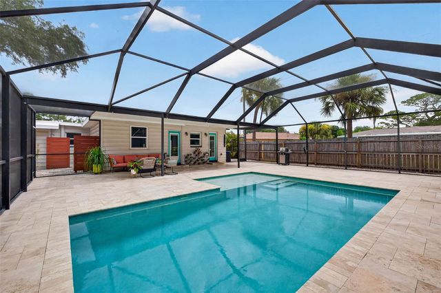 5810 20TH AVENUE S, St Petersburg, FL 33707
