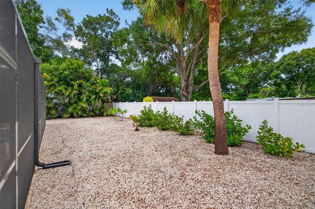 5810 20TH AVENUE S, St Petersburg, FL 33707