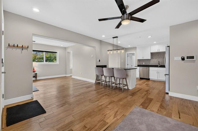 5810 20TH AVENUE S, St Petersburg, FL 33707