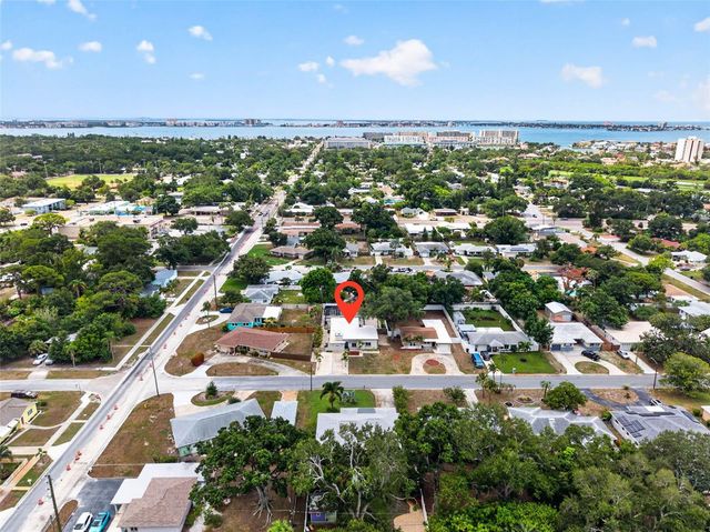 5810 20TH AVENUE S, St Petersburg, FL 33707