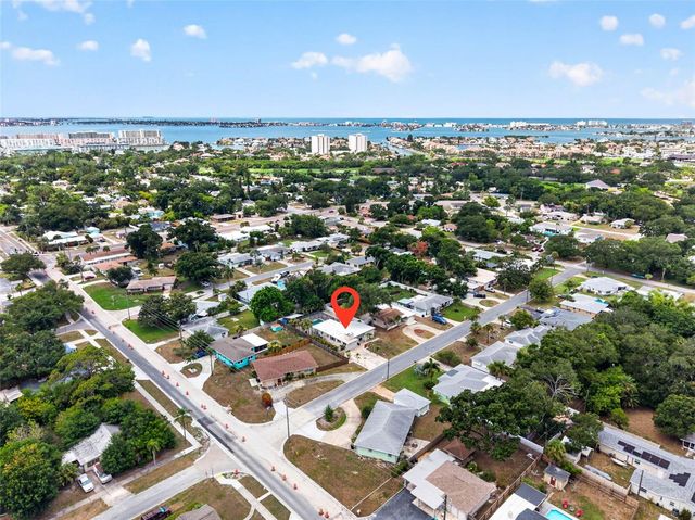 5810 20TH AVENUE S, St Petersburg, FL 33707