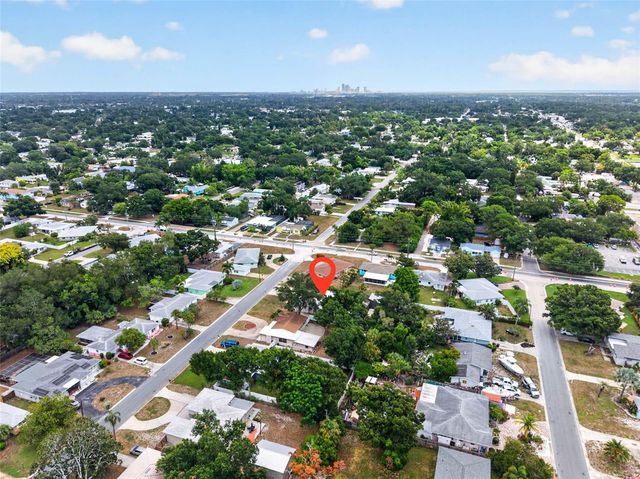 5810 20TH AVENUE S, St Petersburg, FL 33707
