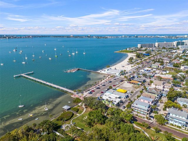 5810 20TH AVENUE S, St Petersburg, FL 33707