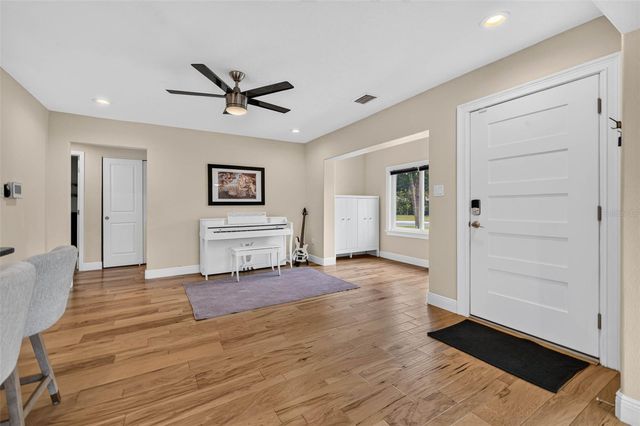 5810 20TH AVENUE S, St Petersburg, FL 33707