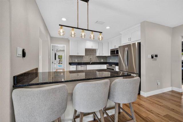 5810 20TH AVENUE S, St Petersburg, FL 33707