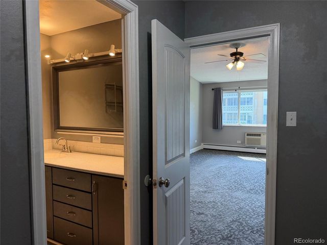 785 S Alton Way 9B, Denver, CO 80247
