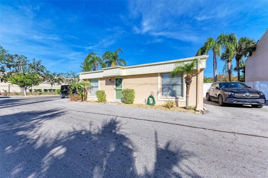 6336 7TH AVENUE W 6336, BRADENTON, FL 34209 — photo 2
