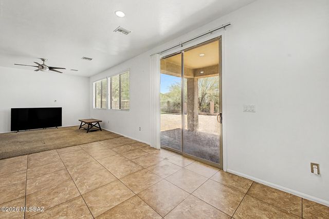 8 E Adytum Place, Vail, AZ 85641