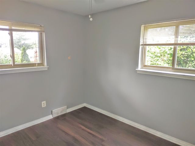 2410 Middlefield Road, Trenton, MI 48183
