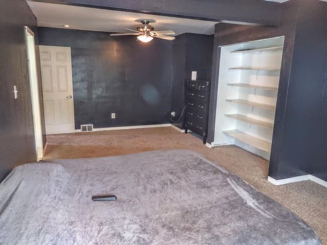 2410 Middlefield Road, Trenton, MI 48183