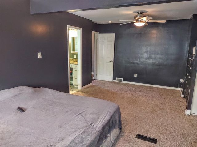 2410 Middlefield Road, Trenton, MI 48183