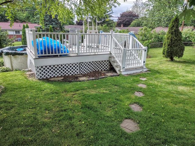 2410 Middlefield Road, Trenton, MI 48183