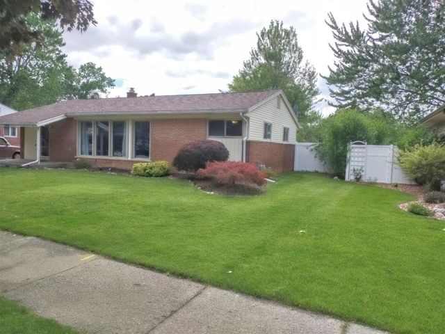 2410 Middlefield Road, Trenton, MI 48183