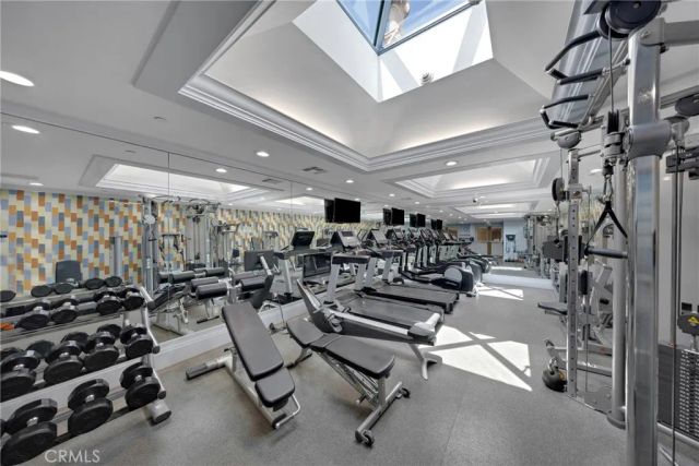10520 Wilshire Blvd 902, Los Angeles, CA 90024