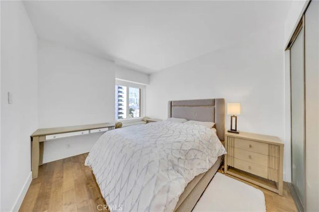 10520 Wilshire Blvd 902, Los Angeles, CA 90024