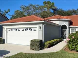 322 Melrose PL 31, Naples, FL 34104
