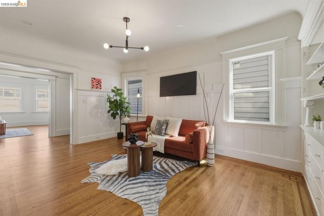 523 25Th St, Oakland, CA 94612