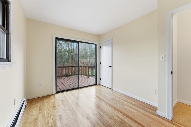 161 General Knox Rd, Russell, MA 01071