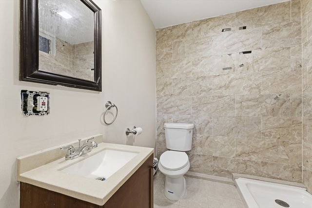 161 General Knox Rd, Russell, MA 01071