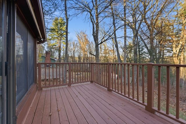 161 General Knox Rd, Russell, MA 01071