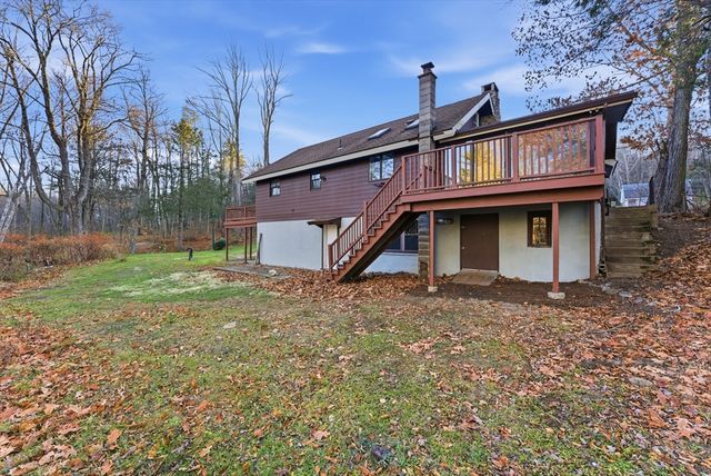 161 General Knox Rd, Russell, MA 01071