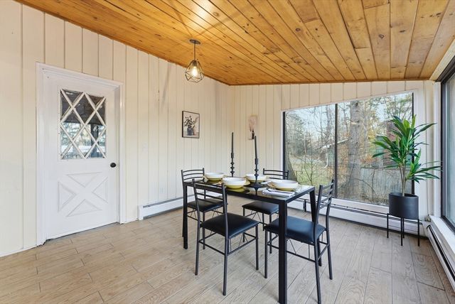 161 General Knox Rd, Russell, MA 01071